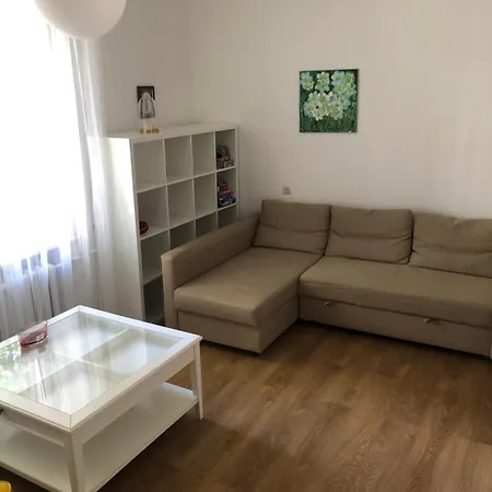 Cozy&quiet Family In Center Self-check In Apartment